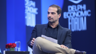 Γαβριήλ Σακελλαρίδης: Ο ανερχόμενος πολιτικός που τα παράτησε λόγω μνημονίου και ο γάμος με τη Ράνια Τζίμα