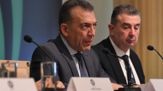 Βρούτσης: «Μακάρι να δούμε στον τελικό του Conference Ολυμπιακό και ΠΑΟΚ»