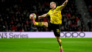 Champions League: Άφησαν ανοιχτούς λογαριασμούς με το 1-1 PSV και Ντόρτμουντ (vids)
