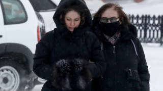 Θρίλερ για την κηδεία του Αλεξέι Ναβάλνι – Η μητέρα του διαφωνεί με τη μυστική ταφή