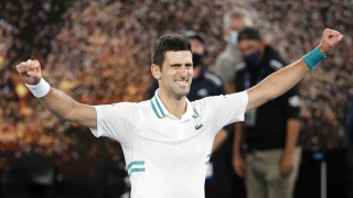 Ο Τζόκοβιτς «παλεύει» για το βραβείο του καλύτερου αθλητή με... θρύλους (pic)