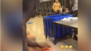 Ο Μάριο Μπαλοτέλι  άναψε και πέταξε ένα δυναμιτάκι μέσα στα αποδυτήρια