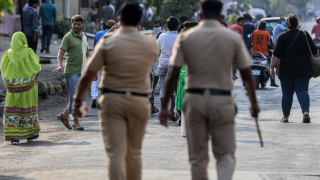 Ινδία: Τρεις συλλήψεις για τον ομαδικό βιασμό Ισπανίδας τουρίστριας