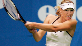 Αγνώριστη η Μαρία Σαράποβα, άλλαξε look και έγινε καστανή