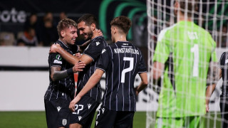 Φορά το αήττητο ευρωπαϊκό κοστούμι του