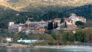 Μονή Βατοπεδίου: Αναζητά πελάτες με SMS για το... eshop της