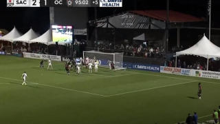 ΗΠΑ: Ο τερματοφύλακας της Όραντζ Κάουντρι σκόραρε στις καθυστερήσεις και έκανε το 2-2 (vid)