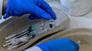 Με 5 ευρώ συν ΦΠΑ εμβολιασμοί για Covid στα φαρμακεία - Οι νέες επιβαρύνσεις