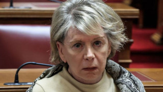 Έλενα Ακρίτα-Επίθεση σε Τζίμα και Πρετεντέρη για τη συνέντευξη Κασσελάκη: «Εμπαθείς ερασιτέχνες»