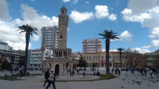 «Μετά την Κωνσταντινούπολη έρχεται σεισμός 7 Ρίχτερ και στη Σμύρνη»