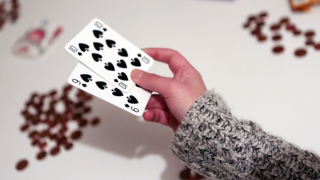 Αν κουβαλάς τράπουλα στη βαλίτσα σου, κινδυνεύεις με φυλάκιση- Σε ποια χώρα υπάρχει σχετικός νόμος