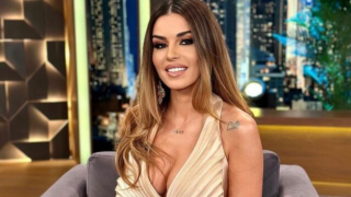 Έβαλε από νωρίς το μαγιό της η Κολέτσα: Περνάει την Καθαρά Δευτέρα στην παραλία