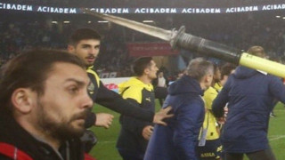 Τράμπζονσπορ - Φενέρμπαχτσε: Τα πολεμοφόδια των χούλιγκαν στην εισβολή τους