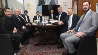 ΕΠΟ: «Δεν θα αποκαλύψουμε το περιεχόμενο της συνάντησης με τον υπουργό»