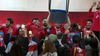 Το πάρτι του Κβαρατσχέλια και της παρέας του στην αίθουσα Τύπου