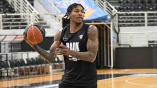 ΠΑΟΚ: Φρενίτιδα για τον Πόρτερ – Αυτόγραφα και φωτογραφίες στην προπόνηση (vid)