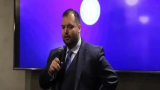 Μπομπ Μάνσφιλντ: Από την κορυφή μέχρι τα νύχια... Ηρακλής