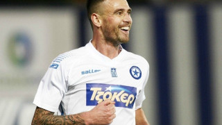 Βραβεύτηκε από την Πανελλήνια Λέσχη Λίβερπουλ ο Λε Ταλέκ! (pic)