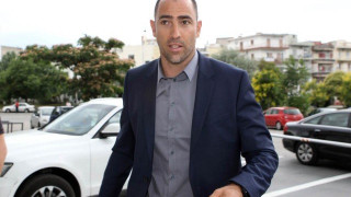 Αυτός δεν μπορεί να «στήσει» ούτε  φιλικό παιχνίδι