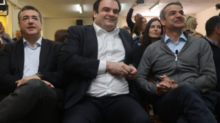 Πιερρακάκης: Επιστρέφει η 5ημερη αποβολή-Τι ισχύει για κινητά και απουσίες