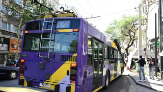 Αθήνα: Σοβαρό τροχαίο με τρόλεϊ και τουριστικό λεωφορείο-Έξι τραυματίες