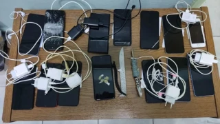 Φυλακές Κορυδαλλού: Εντοπίστηκαν ναρκωτικά, μαχαίρια και κινητά (vid)