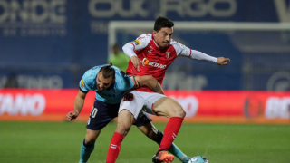 Lira 100: Η Βιζέλα πέταξε «λευκή πετσέτα»