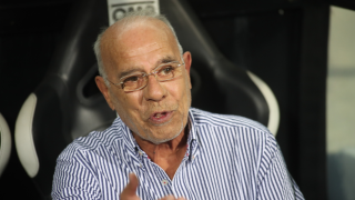 Γιώργος Κούδας: Τα... παπούτσια στην πρώτη προπόνηση και τα «τσαλιμάκια» μπροστά στον Νεστορίδη