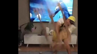 Έξαλλος οπαδός της Φενέρ μετά απο απόκρουση του Τζολάκη