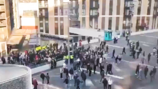 Μάντσεστερ Γιουνάιτεντ: Οπαδοί έφυγαν από το «Γουέμπλεϊ» και γύρισαν τρέχοντας!