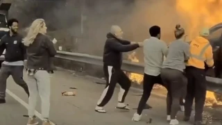 Μινεσότα: Δραματική διάσωση οδηγού από φλεγόμενο αυτοκίνητο