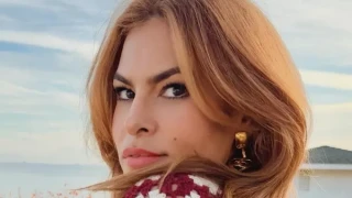 Eva Mendes: Έγινε 50 ετών και ο Ryan Gosling έκανε «ξεχωριστά» τα γενέθλιά της…