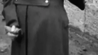 Ιστορικό βίντεο: Ο Χίτλερ κρύβει το χέρι του, που τρέμει από το Πάρκινσον