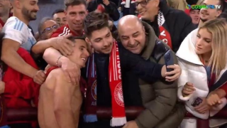 Και ο Σεφερλής στο «Villa Park»: Οι πανηγυρισμοί και η σέλφι με τον Ποντένσε