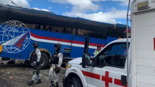 Ασύλληπτη τραγωδία στο Μεξικό: 14 νεκροί μετά από ανατροπή λεωφορείου