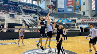 ΠΑΟΚ: Προπόνηση και αναμονή για τα πλέι οφ