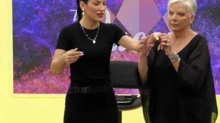 TV Queen: «Τι πολίτευμα έχουμε;» ρώτησε η Νανά Παλαιτσάκη και δεν το γνώριζαν