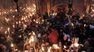 Θεσσαλονίκη: Τι ώρα θα φτάσει το Άγιο Φως (vid)