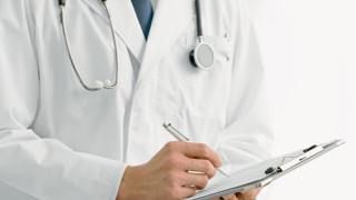 Έξι ύποπτα σημάδια που προειδοποιούν για καρκίνο και τι να κάνετε