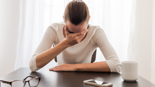 Ποια άσκηση βοηθά να αποβάλλουμε το στρες