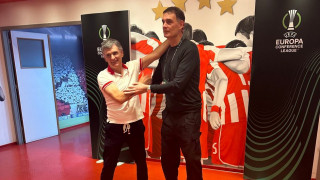 Ολυμπιακός: Αγκαλιά Μπαρτζώκα-Μεντιλίμπαρ μετά την πρόκριση