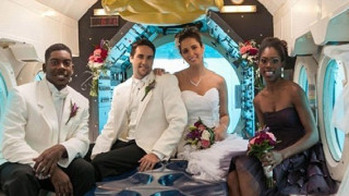 Γάμος πάνω σε υποβρύχιο με γαμήλιο δώρο την κατάδυση! (pics)