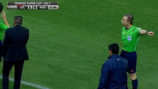 Αποβλήθηκε ο Σιμεόνε για... σφαλιαρίτσα (VIDEO)