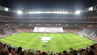 Η Ρεάλ τίμησε τον Ντι Στέφανο (VIDEO)