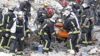 Νεκροί και αγνοούμενοι σε κατάρρευση κτιρίου στο Παρίσι(video)