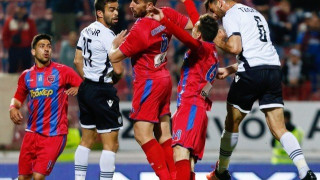 Κουράσατε με τα λόγια      σας! Δεν    κουραστήκατε;