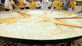 Δαυίδ vs Γολιάθ: 16χρονος κέρδισε στο σούμο 39χρονο και 100 κιλά βαρύτερο!