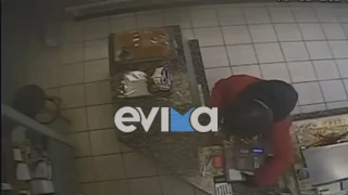 Εύβοια: Ληστής άρπαξε ταμειακή μηχανή από γνωστό ζαχαροπλαστείο (vid)