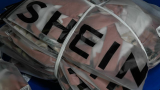 Shein: Εξαντλητικές υπερωρίες για εργαζόμενους στα εργοστάσια της Κίνας