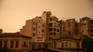 Αφρικανική σκόνη: Τι είναι ο υποτροπικός αεροχείμαρρος που φέρνει σκόνη και 35άρια